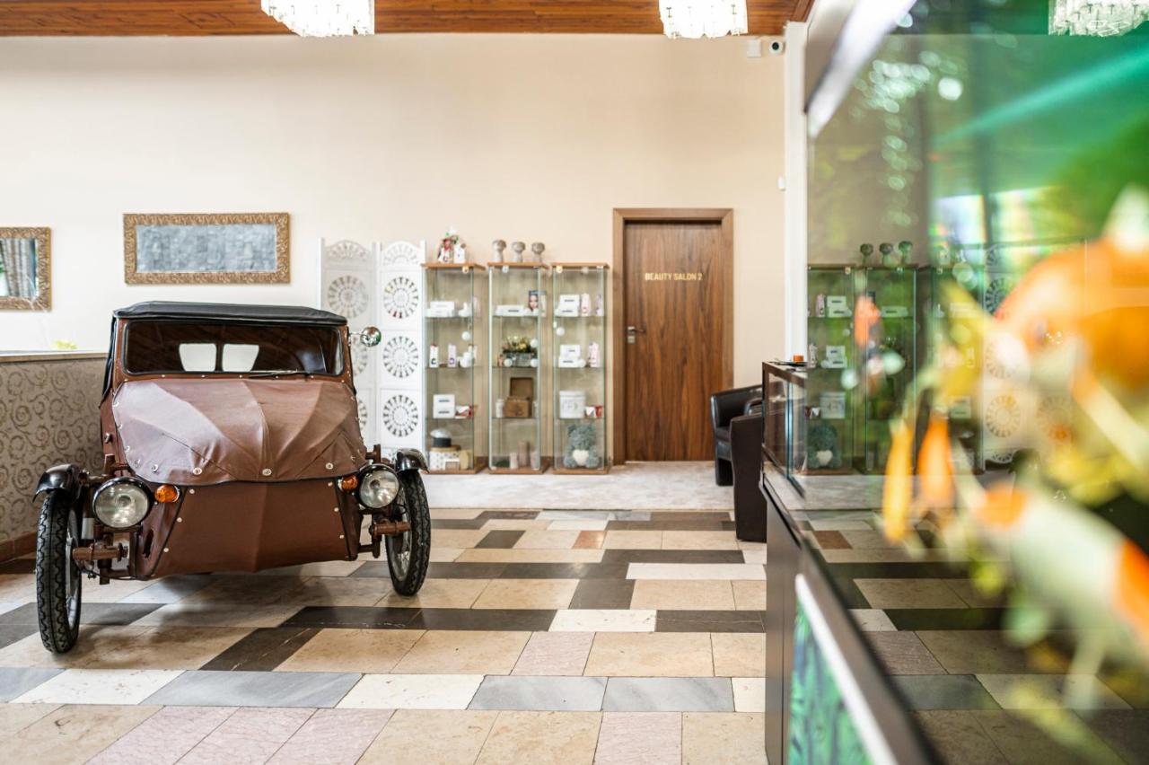 Hotel Fontana Брно Экстерьер фото