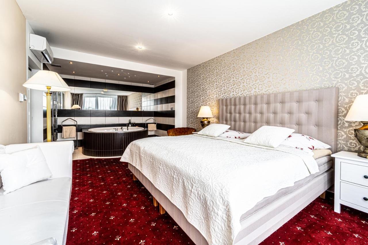Hotel Fontana Брно Экстерьер фото