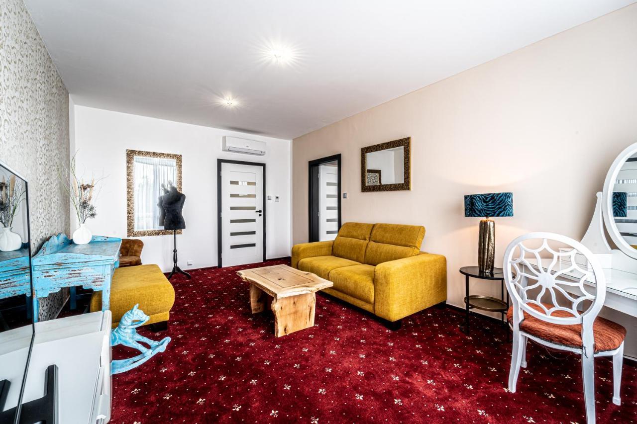 Hotel Fontana Брно Экстерьер фото