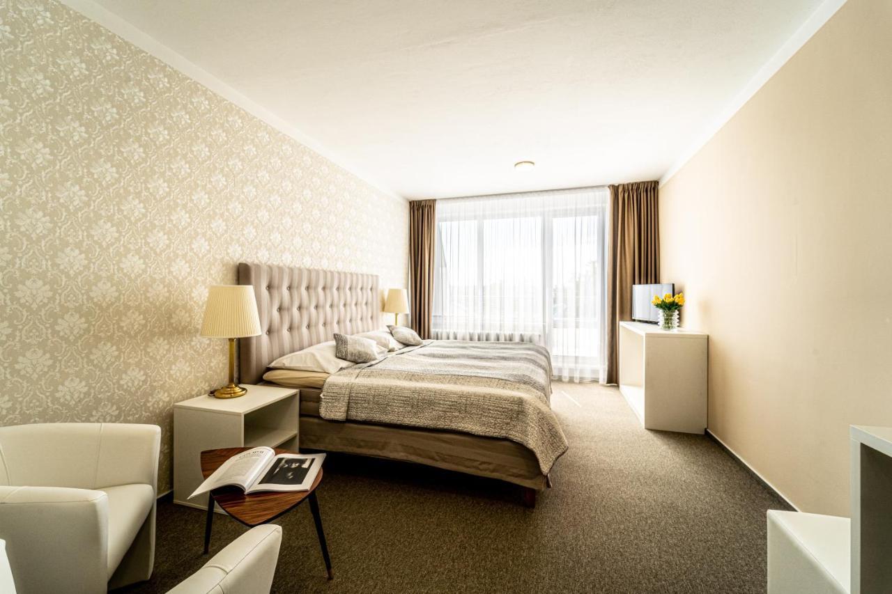 Hotel Fontana Брно Экстерьер фото
