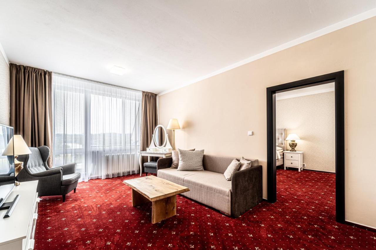 Hotel Fontana Брно Экстерьер фото